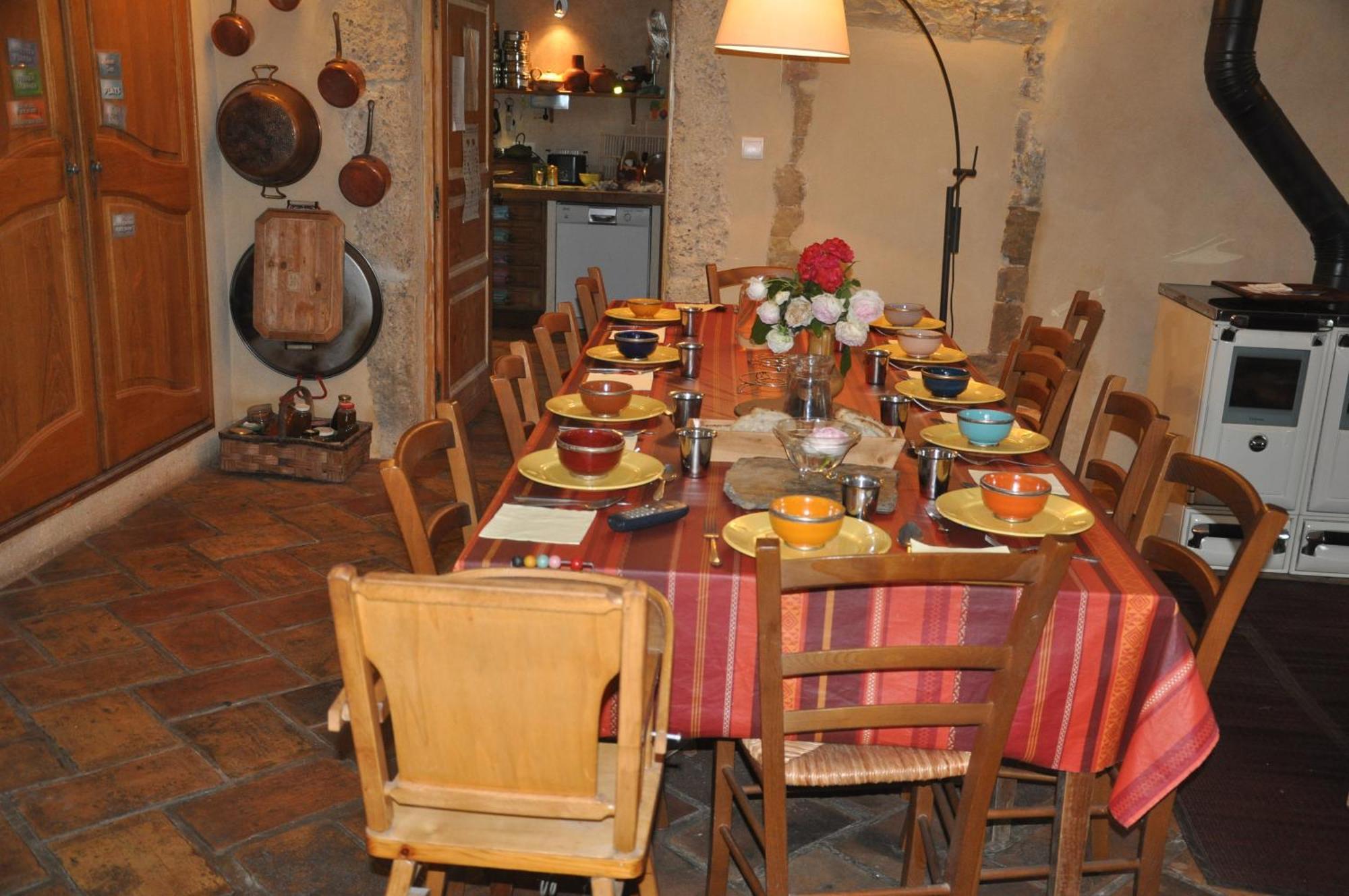 La Source, Vegetarian Guest House Chabeuil Esterno foto