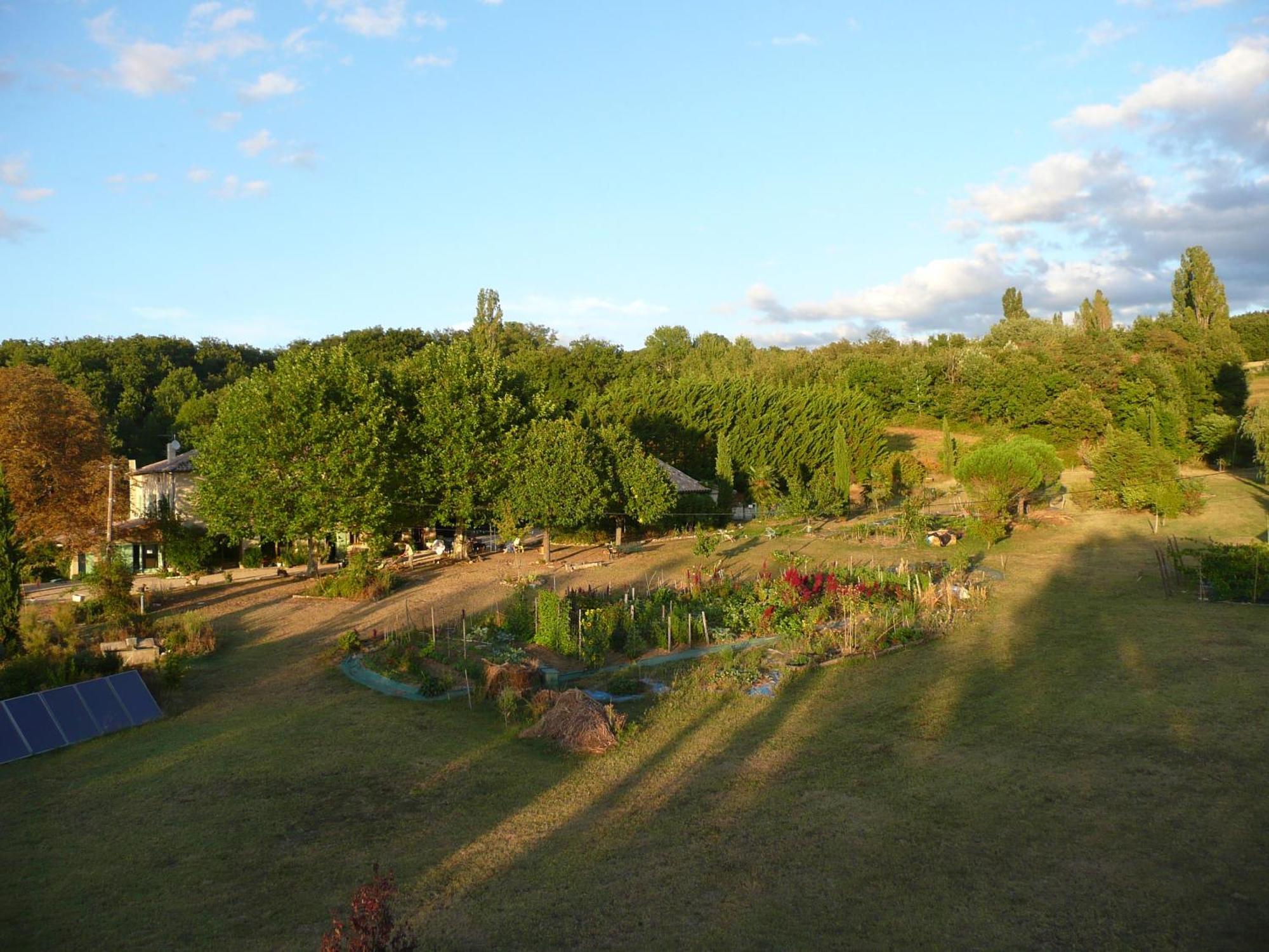 La Source, Vegetarian Guest House Chabeuil Esterno foto