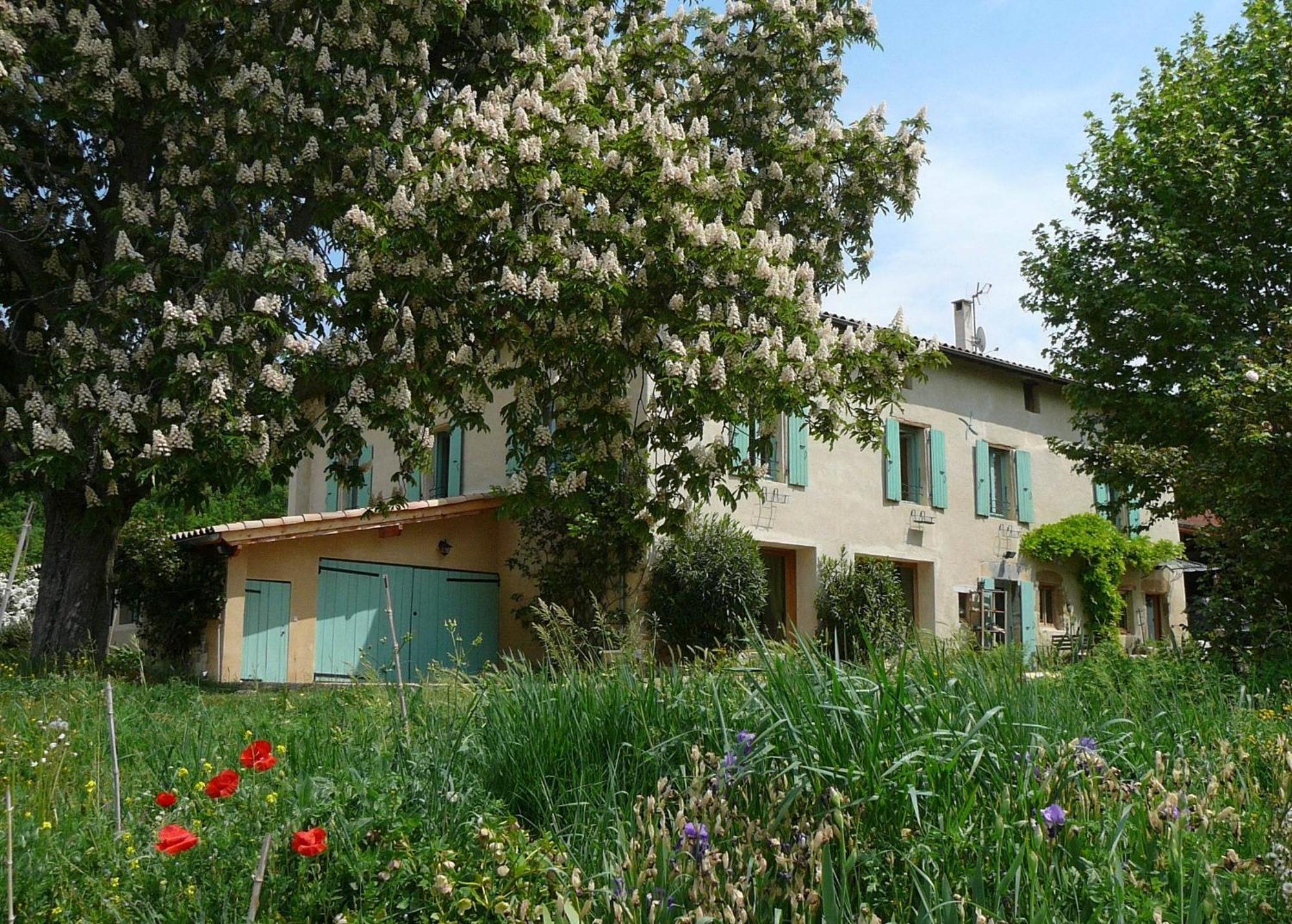 La Source, Vegetarian Guest House Chabeuil Esterno foto