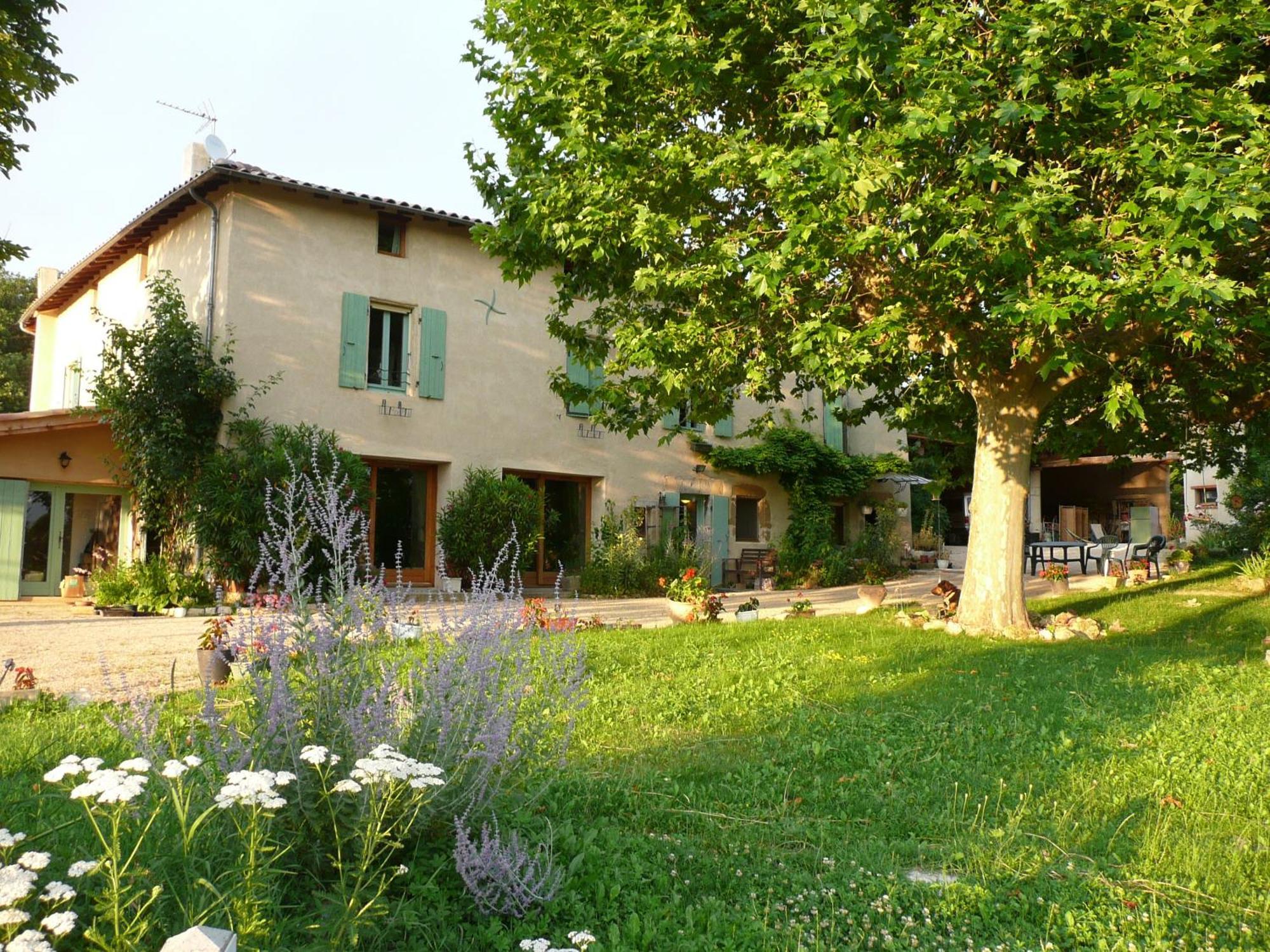 La Source, Vegetarian Guest House Chabeuil Esterno foto