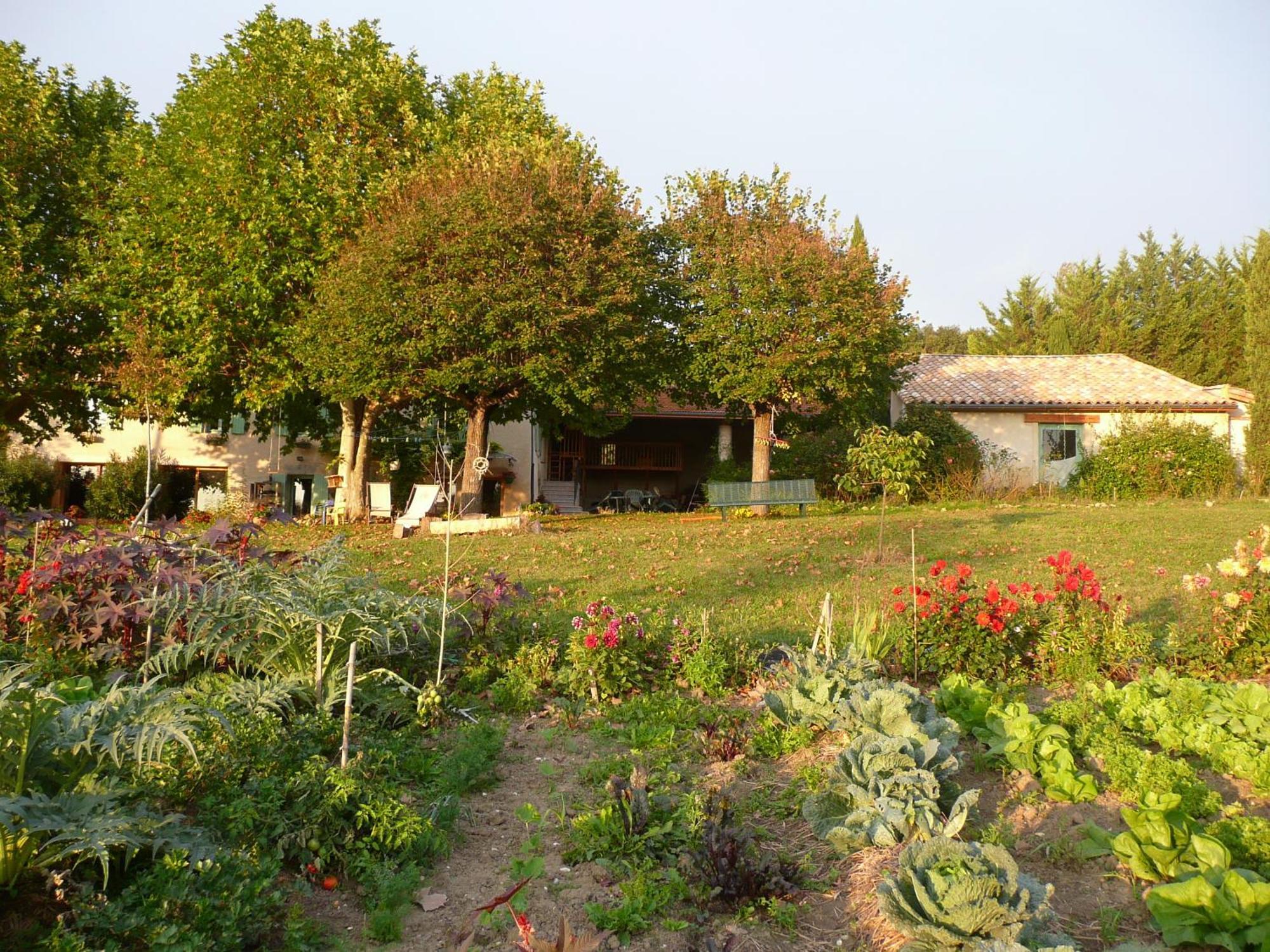 La Source, Vegetarian Guest House Chabeuil Esterno foto
